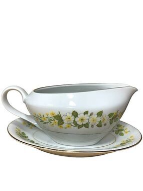 VTG Towne House Fine China Floral Gravy Boat & Plate White Yellow Cottage Japan